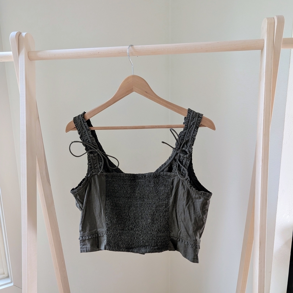 NWT Free People Floral Embroidered Kerry Cropped Tank In Army Green - Picture 6 of 7
